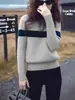 Suéter Casual de Moda Elegante com Gola Alta Listrado Cinza para Mulheres, Malha Ajustada na Cintura Slim-Fit - Inverno 2026