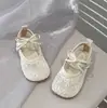 Zapatos de Princesa Estilo Pequeño Chanel para Niñas 2026 Verano Malla Transpirable Velcro Suela Suave Sandalias de Rendimiento Elegantes Zapatos Hanfu