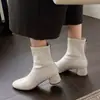 Botas Slimming Elegantes Versáteis Estilo Coreano para o Trabalho Outono Inverno Salto Grosso Salto Médio Bico Redondo Elásticas no Tornozelo Slimming Femininas 2026