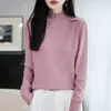 Suéter base elegante e luxuoso com gola alta e acabamento em renda para mulheres, modelo novo 2026, com bordado duplo nos ombros, tricô quente para o inverno