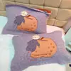Toalla de almohada acolchada de dibujos animados 52 x 78 algodón y funda de almohada engrosada individual dormitorio de estudiante alto valor de color toalla de almohada al por mayor