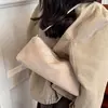 Bolsa tipo almohada de moda con textura mate para comercio exterior para mujer, nuevo bolso de mano de nicho retro francés, bolso de hombro casual versátil