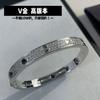 Versión de Gama Alta V-Gold Classic Love Chapado Grueso Oro Rosa 18K Pulsera Ancha de Tres Filas Estrella Diamantada Cielo Estrellado Tachuelas Negras Llena de Diamantes
