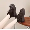 Botas Martin de Aumento de Altura Emagrecedoras Mais Vendidas Femininas 2026 Novo Outono Inverno Bico Redondo Faz os Pés Parecerem Menores Estilo Britânico Botas de Cano Curto com Solado Grosso Femininas