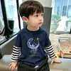 Camiseta de Manga Larga Rayada Patchwork de Dibujos Animados para Niños, Algodón Puro para Primavera y Otoño, Estilo Coreano, Holgada, Moderna, Camiseta Básica Informal para Niños