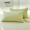 Fundas de almohada 100% algodón para dormitorios, alojamientos y casas de huéspedes, 48 cm x 74 cm, Juego de dos, Fundas de almohada 100% algodón