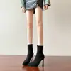 Botas Femininas Novas de Outono e Inverno 2026, Bico Fino Elásticas Slim, Afinando, Meio da Panturrilha, Camurça, Salto Agulha Alto, com Solas Vermelhas