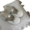 Sapatilhas de bico redondo com laço para mulheres, novos sapatos baixos estilo coreano para o verão de 2026, sapatos Mary Jane fofos para estudantes