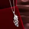 Collar Colgante Hueco con Forma de Hoja Creativo Estilo Ins Incrustaciones de Circonita Diseño Versátil Cadena para Clavícula Joyería para Mujer Venta al por Mayor