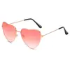 Yiwu Spot Transfronterizo Europeo y Americano Fiesta Forma Especial Corazón Gafas de Sol para Mujer Moda Celebridad de Internet Adelgazantes para Cara Grande Gafas de Sol