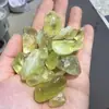 Fabricante Venta al por Mayor Rosa Púrpura Amarillo Verde Blanco Grava de Cristal Piedra en Bruto Tazón Desmagnetizador Almohada de Cristal Pecera Maceta Decoración Artesanía