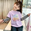 Camiseta infantil de manga comprida 100% algodão, blusa estampada de outono para meninas com efeito de duas peças, roupa de primavera e outono para bebês e crianças pequenas