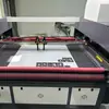 Máquina de Corte Láser para Tejido de Impresión Digital Máquina de Corte de Posicionamiento de Patrones Pequeños Máquina de Quemado Láser de Formato Grande