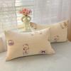 Funda de almohada de terciopelo de leche engrosada para otoño e invierno, funda de almohada de terciopelo coral para el hogar, funda individual de dibujos animados para núcleo de almohada