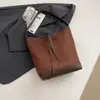 Bolso Cubo de Moda Nuevo Otoño 2026, Estilo Casual Perezoso de Alto Valor, Sensación Relajada, Color Sólido, Bolso de Hombro de Gran Capacidad