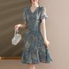 Vestido de mãe de meia-idade verão 40 anos 50 anos novo estilo chinês estilo nacional cintura afinada saia saia de chifon estampada