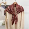 Novo Lenço Quadrado de Lã Imitando Seda de Camélia para Outono e Inverno, Lenço de Pescoço Versátil Macio e Confortável de Veludo, Lenço de Seda para Cintura, Xale