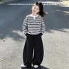 Sudadera a rayas de manga larga, moderna y sencilla, para niñas, combinada con pantalones de pierna ancha - un nuevo conjunto casual de dos piezas para primavera y otoño, adecuado para niños mayores