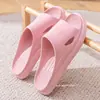 Novos chinelos de banheiro para mulheres, chinelos de verão para hotel, casal, casa, internos, antiderrapantes, para uso doméstico, masculinos, em estoque para atacado