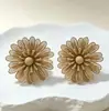 Aretes, pernos para orejas, aretes florales, aretes transfronterizos, aretes de lujo ligero de alta gama, aretes de diseño de nicho, accesorios para orejas de mujer
