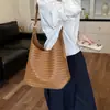 Bolso de Axila de Alta Gama con Textura de Gran Capacidad para Mujer 2026 Nueva Moda Bolso de Hombro Versátil Bolso Tote Retro para Viajes