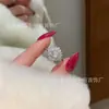 Venta al por mayor de fábrica suministro en vivo anillo de plata s925 incrustado con jade de agua natural diseño pequeño y fresco anillo femenino de lujo ligero