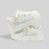 Zapatos de Skate Bell Dopamine para Mujer, Tendencia Nacional Retro Otoño 2026 Zapatos Casuales, Zapatos Blancos de Suela Gruesa que Aumentan la Altura B3202