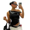 Chal sin mangas de estilo europeo y americano transfronterizo 2026 Nuevo de Cuero Asimétrico de un Solo Hombro de Moda Personalizado para Mujer