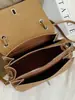 Bolso de Mano Shuai Mijia 2026 Primavera Nuevo con Patrón de Lichi Suave, Bolso Cuadrado Pequeño Estético de Alto Valor Único para Llevar en la Mano para Viajes Diarios