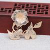 Broche de flor Qianniu com retenção de cor, banhado a ouro cobre, DIY, flor trombeta com ponto de óleo esmaltado, flor esmeralda, folha, acessórios de vestuário estilo antigo B2648