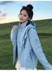 Nova jaqueta feminina três em um, projetada para figuras petite, perfeita para turismo em Xinjiang e Sichuan, caminhadas e montanhismo
