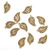Accesorios para Joyería Colgante de Hoja de Aleación Colgante Pequeño de Aleación Retro Venta Caliente Europea y Americana Q323