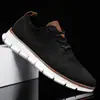 Sapatos Masculinos Estilo Britânico 2024 Verão Respiráveis Casuais Sapatos Esportivos Sapatos de Malha Tecida Fly Tamanho Grande Masculino 46 Sapatos de Corrida