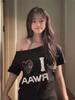 Playera de Manga Corta de Algodón Puro para Mujer, Hombro Descubierto, Top de Media Manga Estampado, Hombro Inclinado, Adelgazante, Estilo Hong Kong, Artístico para Hombre