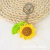 Colgante de Girasol Gana en una Pieza Regalo Día del Maestro Tejido a Mano Ganchillo Colgante de Rosa Tejido Llavero Terminado