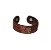 Conjunto de pulseira e anel magnéticos transfronteiriços, design floral vintage europeu e americano, acabamento escovado em cobre vermelho antigo, joias para casal estilo retrô atacado