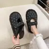 Chinelos internos de sola grossa para mulheres, quentes, fofos, bico fechado, de calçar, estilo inverno 2026, chinelos de algodão com forro de fleece, para casa