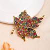 Broche Grande Retro de Hoja de Arce con Diamantes Completos para Mujer, Pin Decorativo de Abrigo de Alta Gama, Joyería Europea y Americana de Venta Caliente Transfronteriza