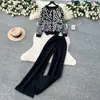 Conjunto de Moda Europeia para Mulheres no Outono, Blusa Tricotada Estampada de Gola Redonda e Manga Longa Casual Solta Versátil, Calça de Cintura Alta Wide Leg