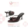 Sandalias de Tacón Alto con Punta Abierta Puntiaguda Primavera y Verano Lazo Dulce Moda de Alta Gama Elegantes Sandalias de Satén de Tacón de Aguja para Mujer