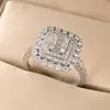 Anillo de Plata S925 con Moissanita Estilo Cubo de Azúcar, Suministro Directo de Fábrica, Lujo Ligero, Deslumbrante, Hermoso, Exquisito, Joyería para el Día a Día