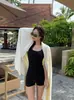 Novo maiô feminino de peça única 2026, estilo puro desejo, cor sólida, com pernas de corte reto, que esconde a barriga, modelador, sexy, com costas amplamente abertas, adequado para férias e fontes termais
