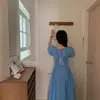 Vestido Azul de Mangas Abullonadas con Cuello en V Estilo Suave para Mujer, Nuevo Vestido Largo Elegante de Verano que Ceñe la Cintura Estilo Dopamina