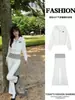 Jaqueta curta de moletom branca slim fit para mulheres, novo conjunto esportivo casual de outono 2026, conjunto completo estilo coreano