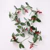 Simulación de suministro transfronterizo, colgante de pared europeo y americano de ratán navideño, decoración para el hogar, diseño de ambiente navideño de ratán suave de frutos rojos