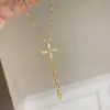 Conjunto de colar de joias fresco, tridimensional, versátil, com microincrustações brilhantes, com design de bússola e cruz, repleto de diamantes