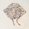 Bufanda Triángulo Trenzada de Nuevo Estilo Primavera y Otoño con Textura de Satín, Bufanda de Seda Estilo Pintura al Óleo con Estampado de Cachemira para Mujer, Bufanda de Cuello de Seda Imitación