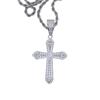 Comercio exterior Colgante de cruz clásica con forma de corazón de circonita Colgante de cruz de plata para mujer con cadena torcida en stock al por mayor