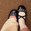 Zapatos Mary Jane minimalistas retro súper suaves de piel de oveja con punta redonda y tiras cruzadas huecas para mujer, sandalias planas transpirables versátiles