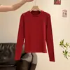Top básico de manga larga con cuello redondo de color liso para mujer, nuevo de otoño 2026, simple, ajustado, para usar como capa interior